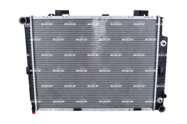 RADIATEUR MERCEDES-BENZ E-Series 2.0 95-