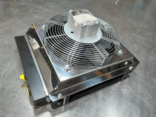 GR200S - Oliekoeler met kap en ventilator – hydraulisch – blazend