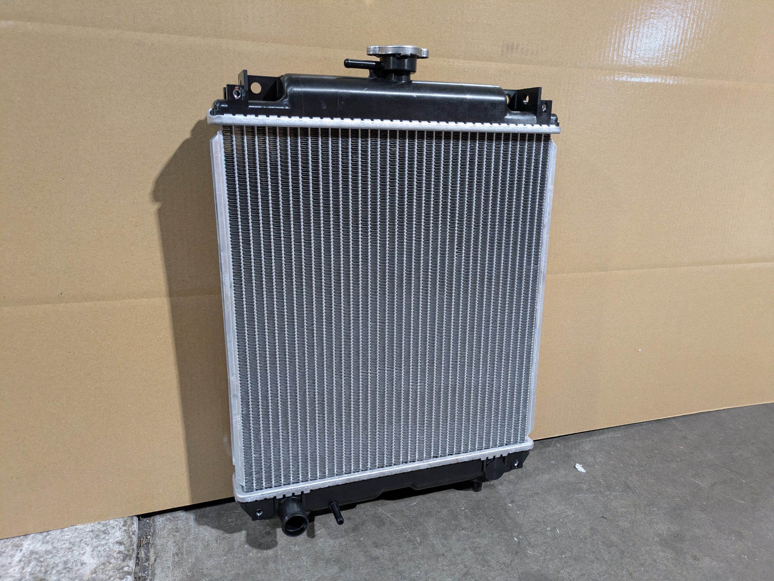 Radiateur Kubota U35 | Van der Bel Radiateurenbedrijf Radiateur Kubota U35 - Afbeelding 3