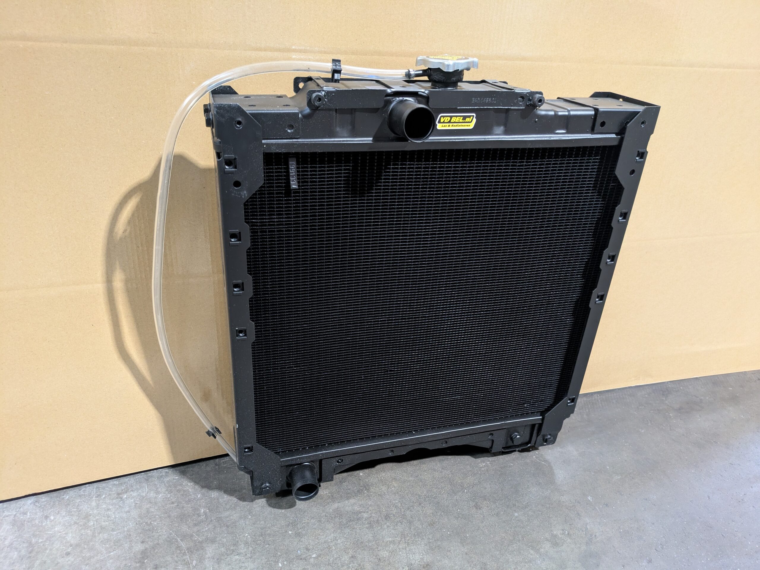 Radiator New Holland TL TK 175S5169275 5169271 S5169275 51692750 S5169271 | Van der Bel Radiateurenbedrijf Radiator New Holland TL TK 175S5169275 5169271 S5169275 51692750 S5169271 - Afbeelding 2