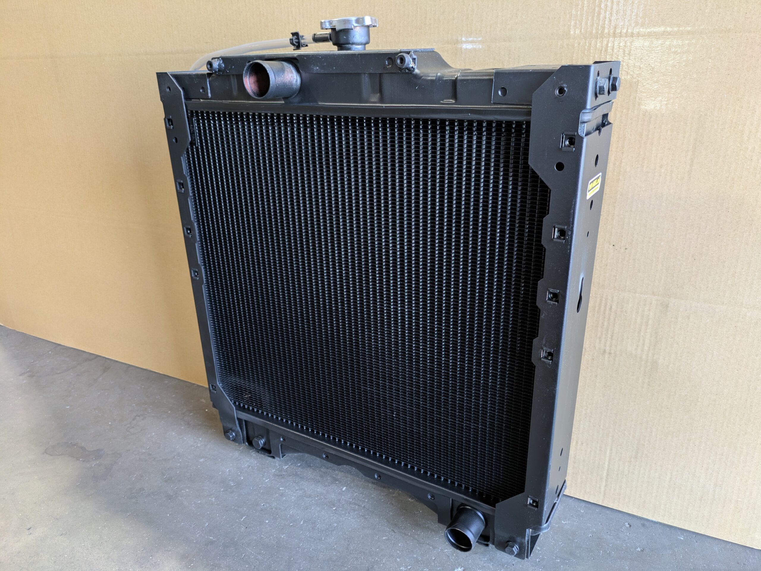 Radiator New Holland TL TN TN-A | Van der Bel Radiateurenbedrijf Radiator New Holland TL TN TN-A - Afbeelding 2
