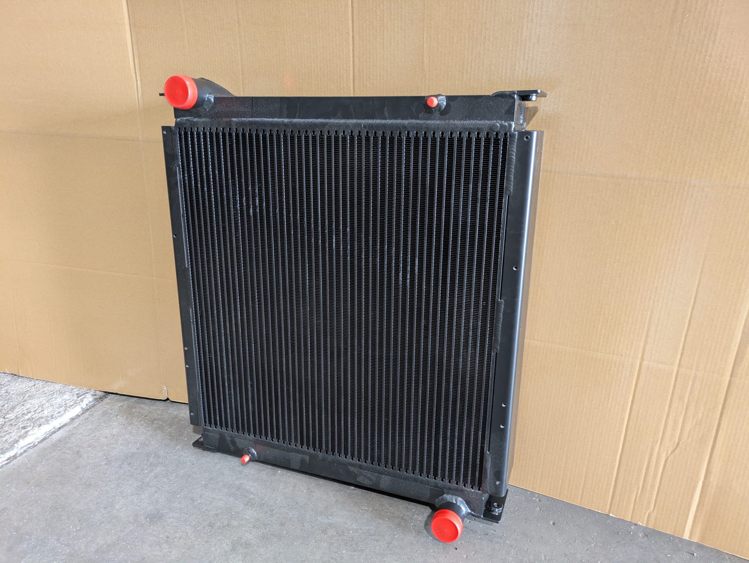Fendt Favorit 714 Radiator - H743200051103 | Van der Bel Radiateurenbedrijf Fendt Favorit 714 Radiator - H743200051103 - Afbeelding 2