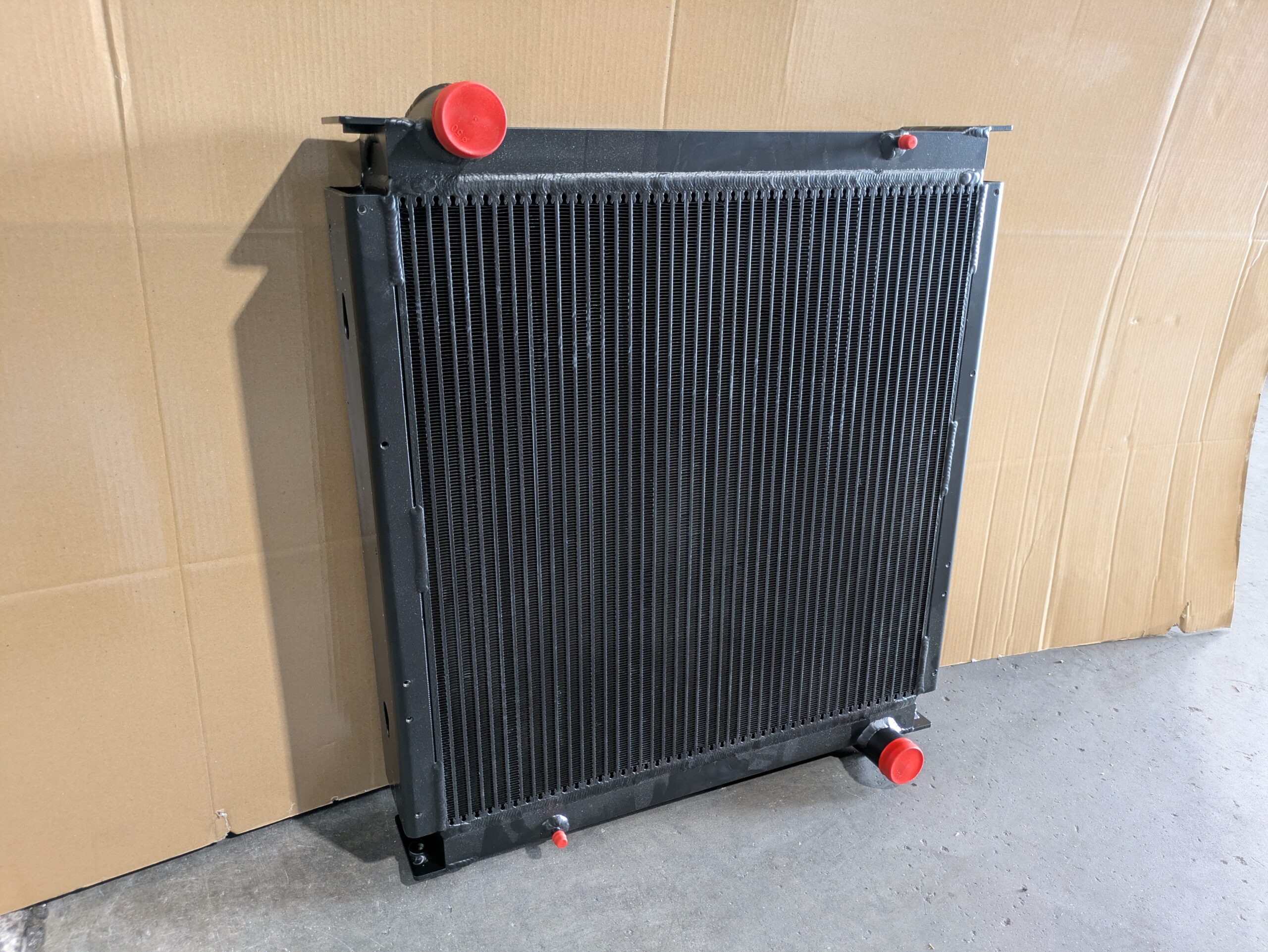 Fendt Favorit 714 Radiator - H743200051103 | Van der Bel Radiateurenbedrijf Fendt Favorit 714 Radiator - H743200051103