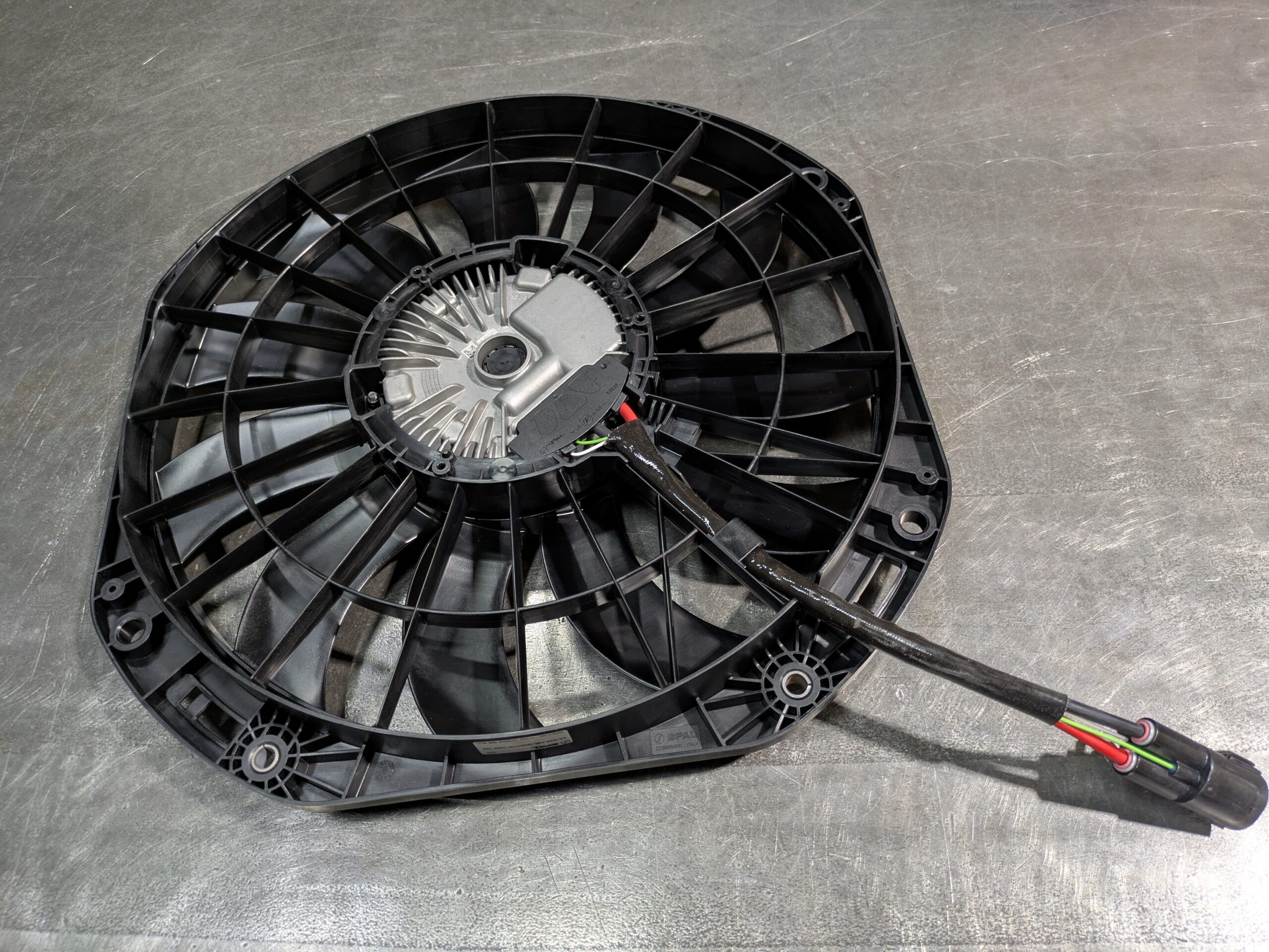 spal PWM ventilator 465mm | Van der Bel Radiateurenbedrijf spal PWM ventilator 465mm