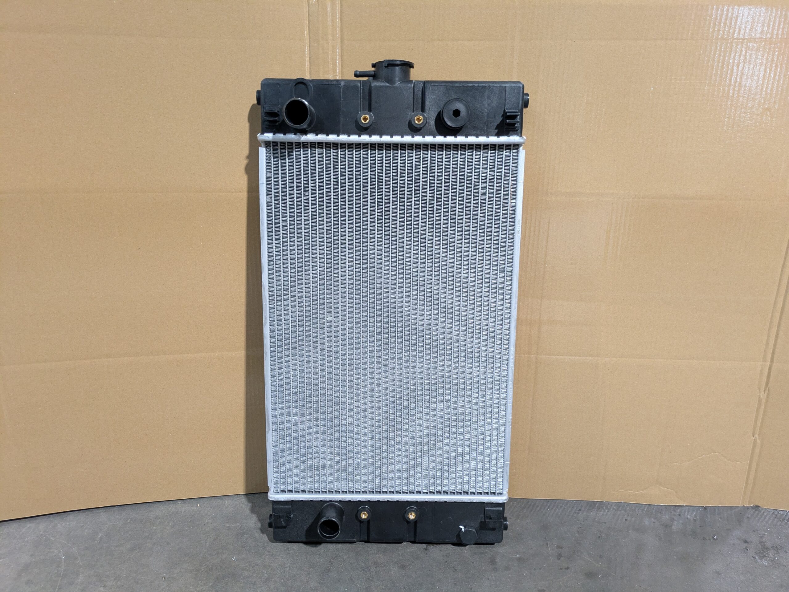 Perkins Radiator - MN42200034410P | Van der Bel Radiateurenbedrijf Perkins Radiator - MN42200034410P