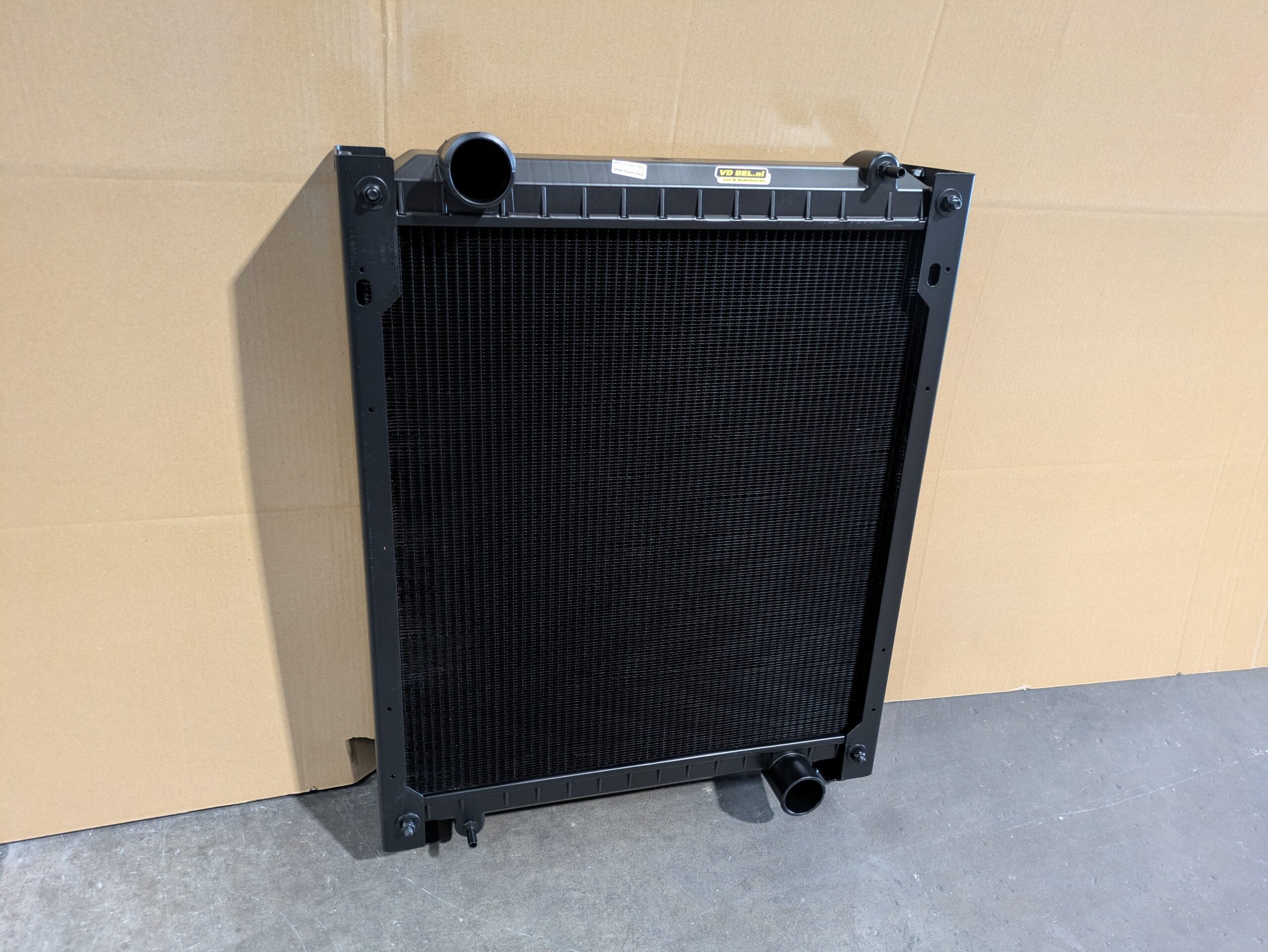 Fendt Vario 309 Radiator - G339202050100 | Van der Bel Radiateurenbedrijf Fendt Vario 309 Radiator - G339202050100