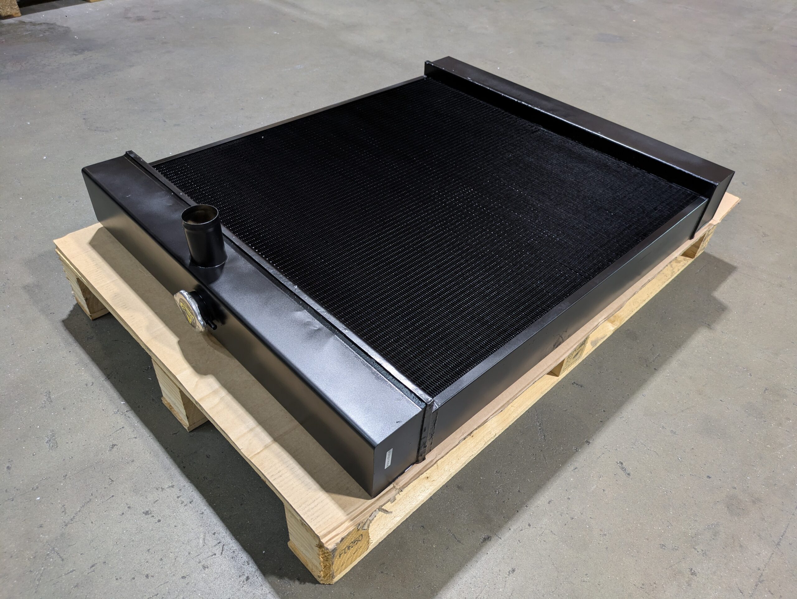 Hitachi KH150-3 Radiator - X4155502 4155502 | Van der Bel Radiateurenbedrijf Hitachi KH150-3 Radiator - X4155502 4155502