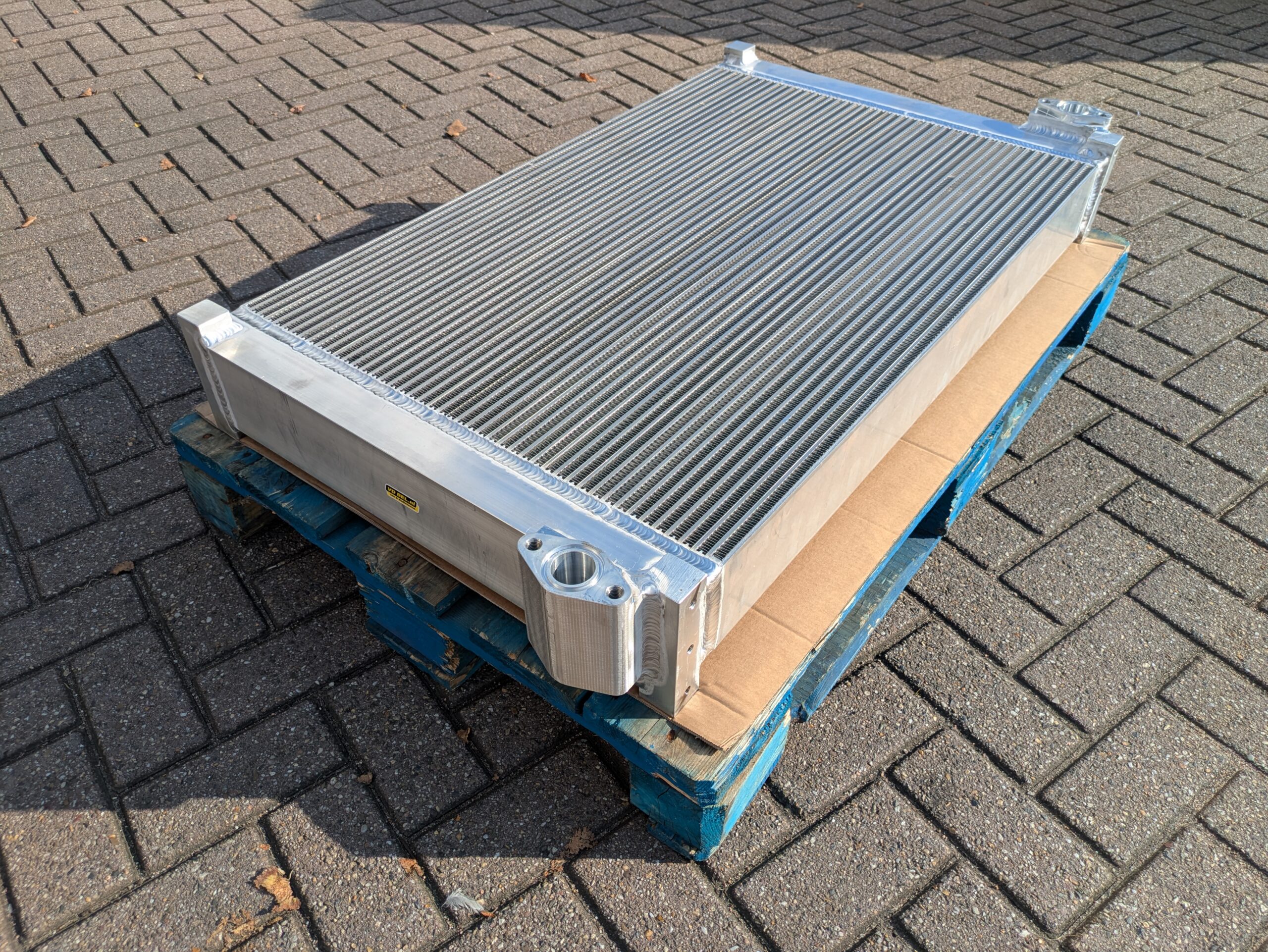 Hitachi ZX520 Oilcooler - 4655019 4655020 | Van der Bel Radiateurenbedrijf Hitachi ZX520 Oilcooler - 4655019 4655020