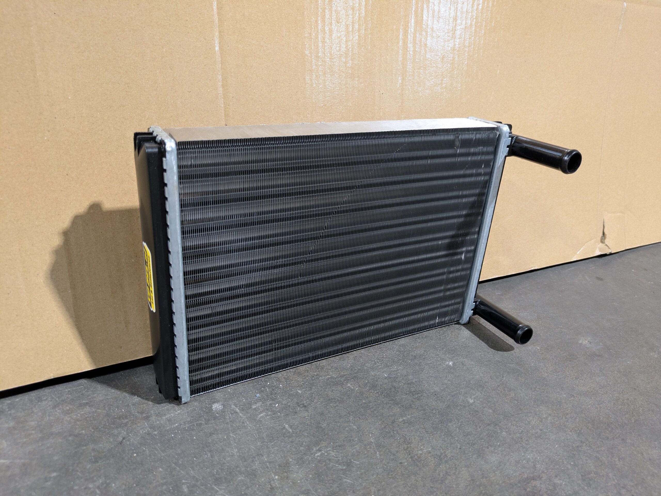 Fendt Favorit 824 Heater Core Radiator - F312810130030 | Van der Bel Radiateurenbedrijf Fendt Favorit 824 Heater Core Radiator - F312810130030