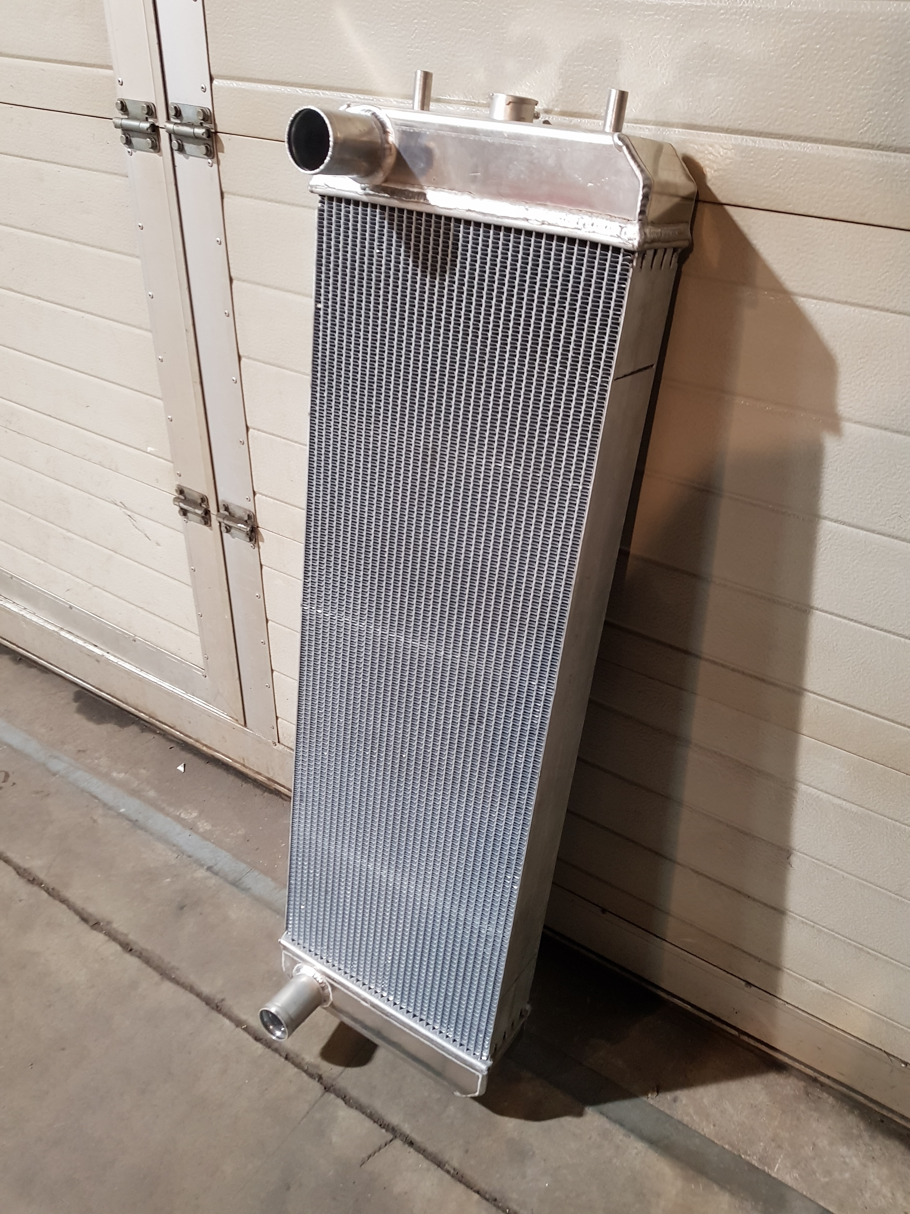 Hitachi ZX200 radiator radiateur  y232100001 4625641 305017 y232111001 948278