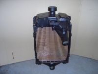 Revisie oude klassieke koperen radiateur oltimer